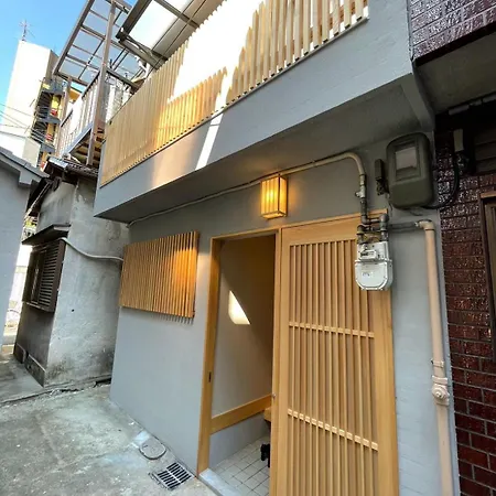 Tamatsukan 玉津館, Kansai Airport 關西空港 57 Mins, Namba 6 Mins, Nihonbashi 4 Mins, Universal Studio 37 Mins, Nara 30 Mins, Walk Jr Tsuruhashi 7 Mins, Early Check In Ōsaka Exterior foto
